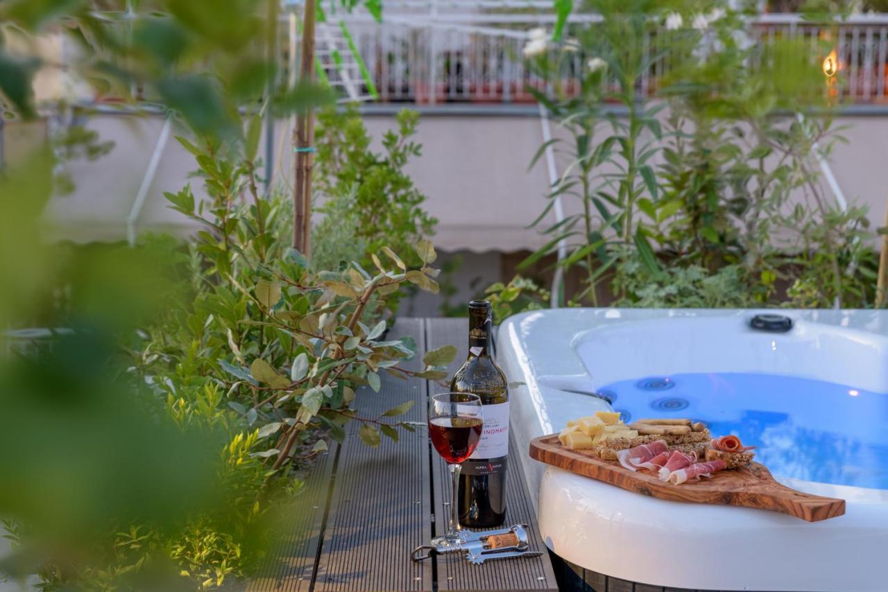 Meno Suite With Private Terrace - Jaccuzzi, Acropolis View 雅典 外观 照片